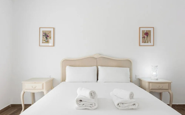 Stay U-nique House Reina Juliana