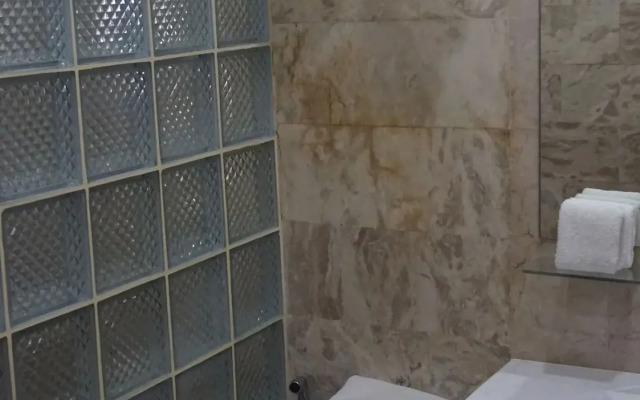 Score Birds Hotel