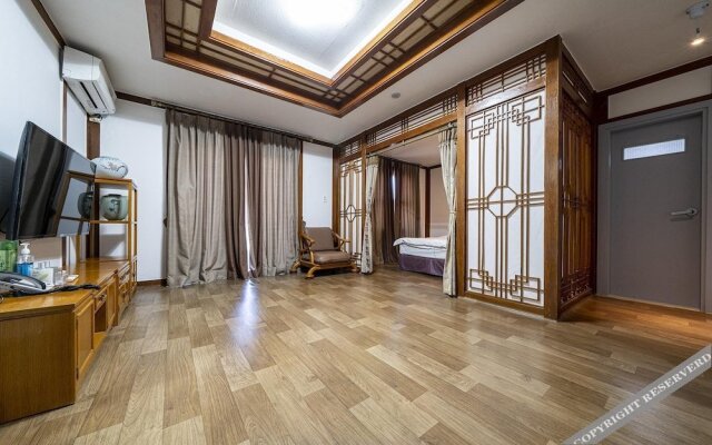 Sokcho Hotel Cheongcho