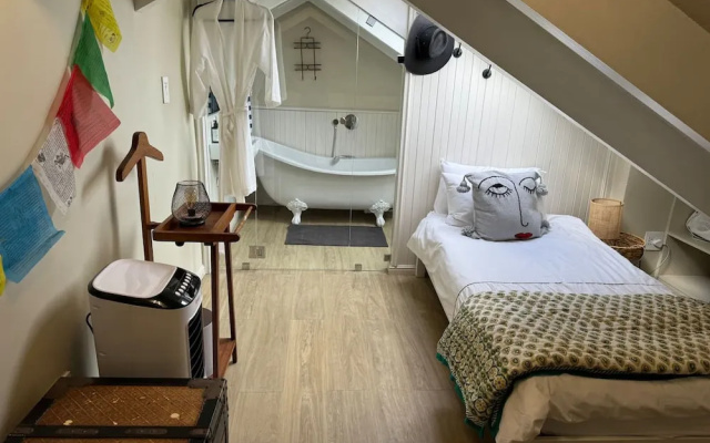Kalk Bay Condo at The Majestic