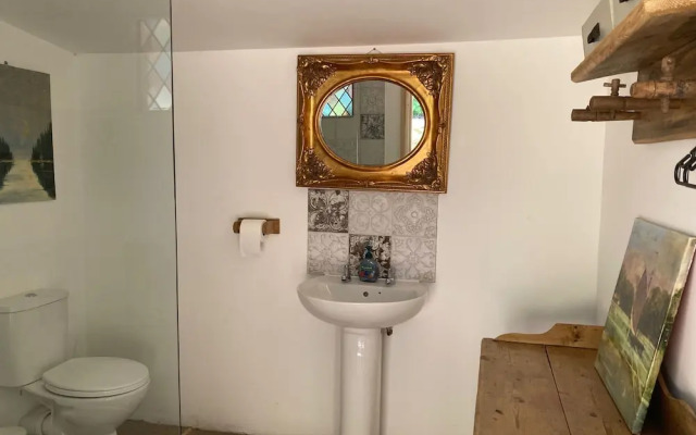 2 Guests - Pet Friendly - Traditional Gypsy Vardo