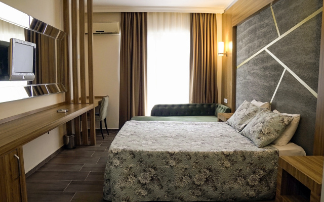 Dionisus Hotel