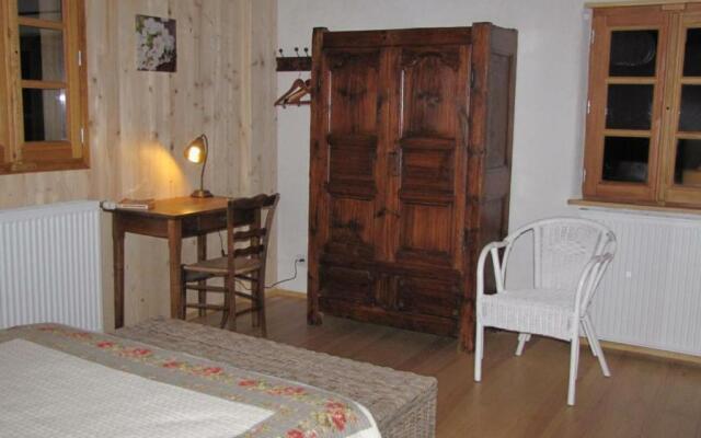 Gite Apinac, 4 pièces, 6 personnes - FR-1-496-188