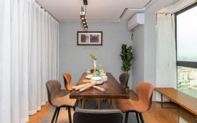 Ri Yue Xing Cheng Apartment 32