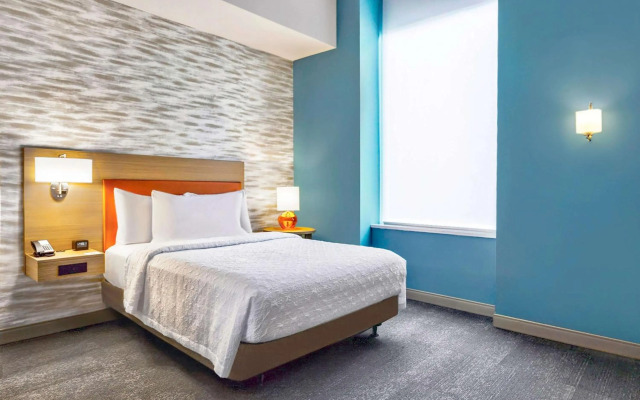 Home2 Suites by Hilton Minneapolis Downtown, MN