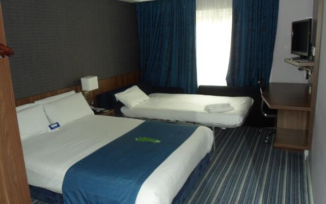 Holiday Inn Express Windsor, an IHG Hotel