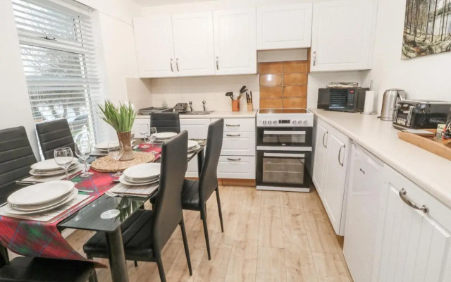 9 Manorcombe Bungalows