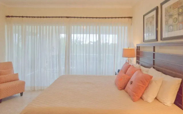 HDM 333 - Golf View Apartment in Exclusive Resort Access to Private Beaches