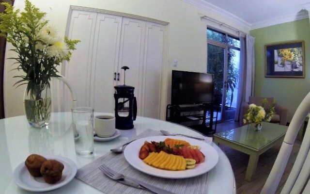 Apart-Hotel Suites Reforma