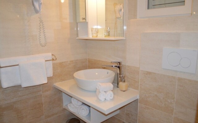 Kata - Modern & Close to the Beach - A1