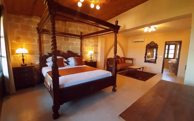 S. Nikolis Historic Boutique Hotel