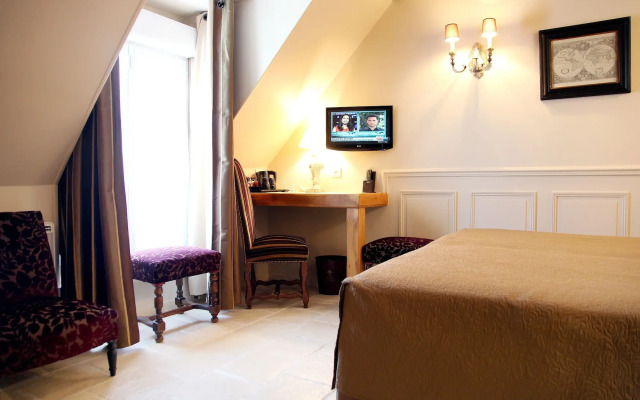 Hotel Saint-Louis en L'Isle - Notre-Dame
