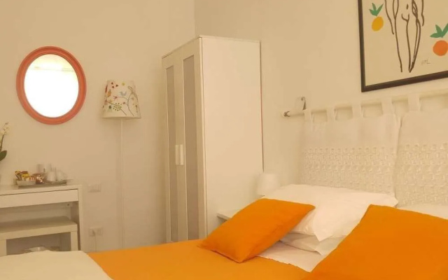 Lucretia House Affittacamere