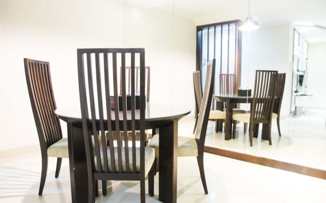 Modern Design 3br Hampton'S Park Apartment Near Cilandak