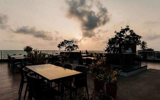 Sea Queen Hotel