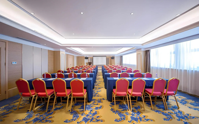 Vienna International Hotel (Zhongxiang Zhongbai Square)