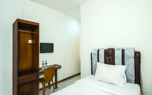 Super OYO 1582 Bungo Guest House – Guest Rooms – Muara Bungo