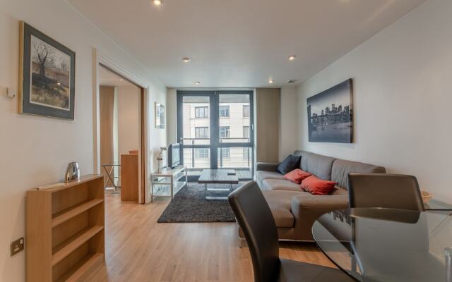 2 Bedroom Apartment in Central London