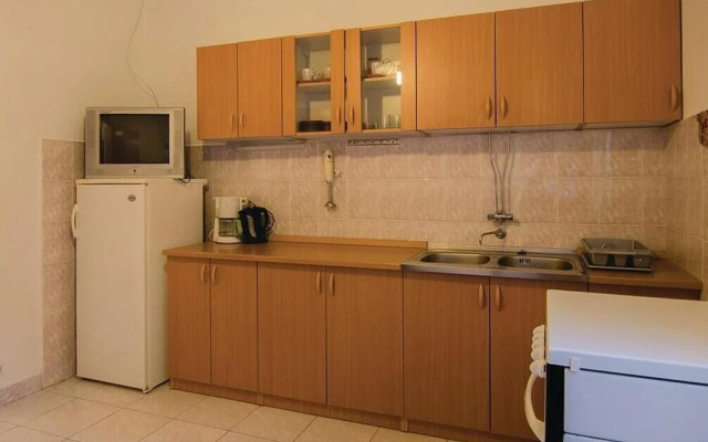 Awesome Home in Postup With Wifi and 5 Bedrooms