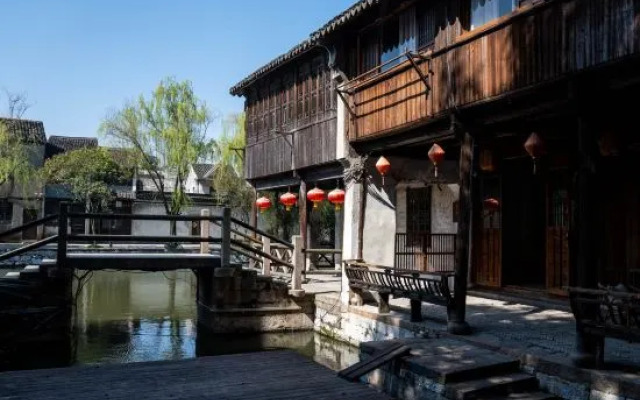 Nanxun Ancient Town - a single-family homestay with river view