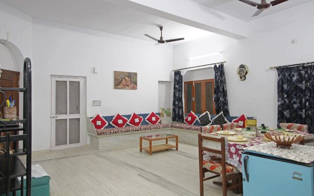 Thakore House By OYO Rooms