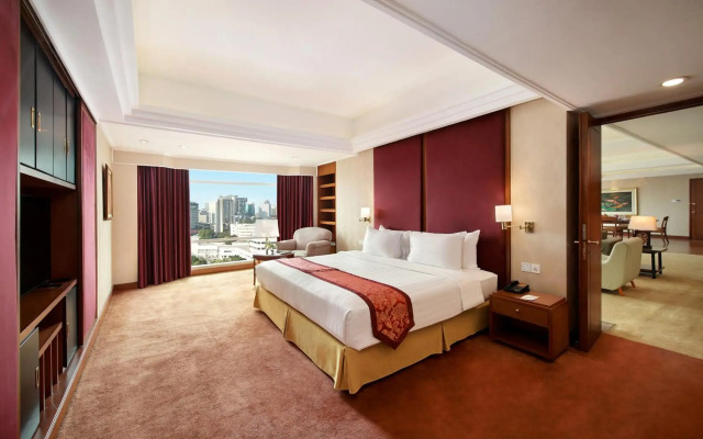 Lumire Hotel and Convention Center