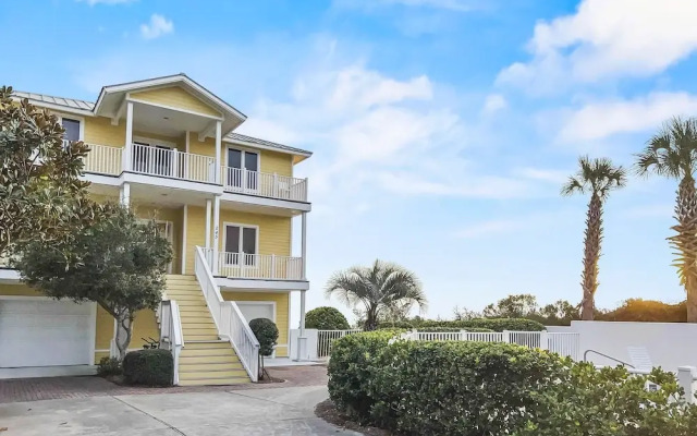 Turtle Watch 4 Bedroom Home by RedAwning