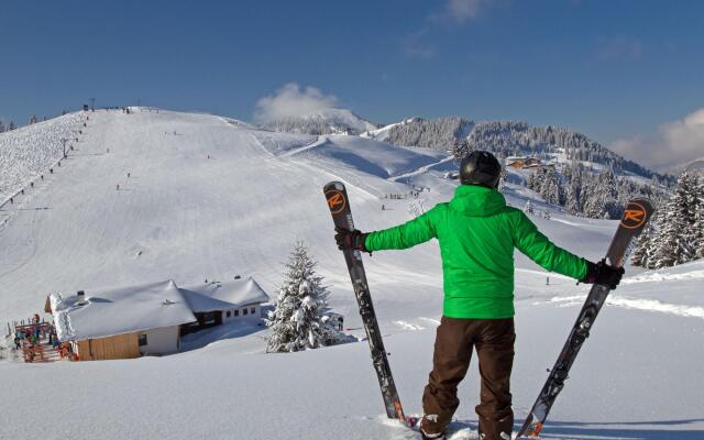 Boutique Apartment With Mountain View