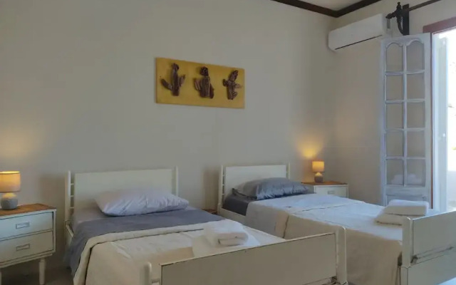 Zephyrus Sunset House
