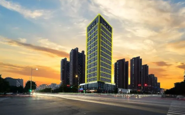 Lavande Hotel (Shenyang Railway Station Baogong North Street Subway Station) — фото 3
