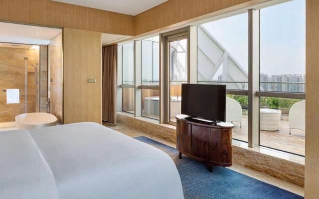Sheraton Zhanjiang Hotel