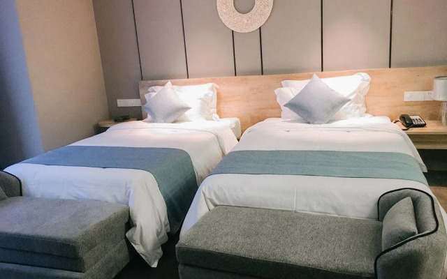 Chongqing Nordic Ins First Line Riverview Cinema-style Inn