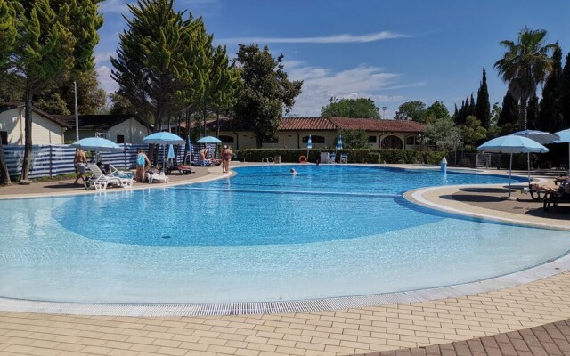 Comfort Mobilehome Camping in Viareggio 5pers R28