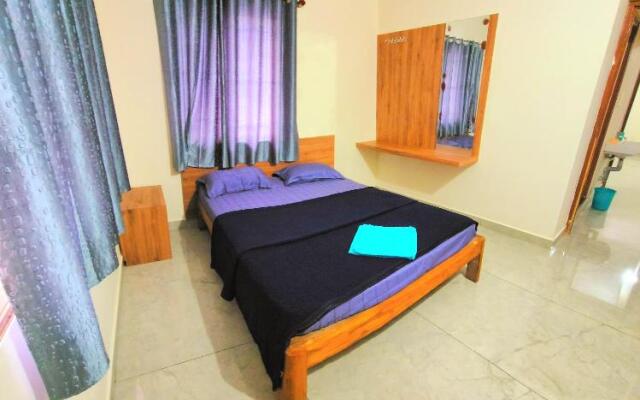 Upgraded 2 Bed 2 Bath w Living and Kitchen