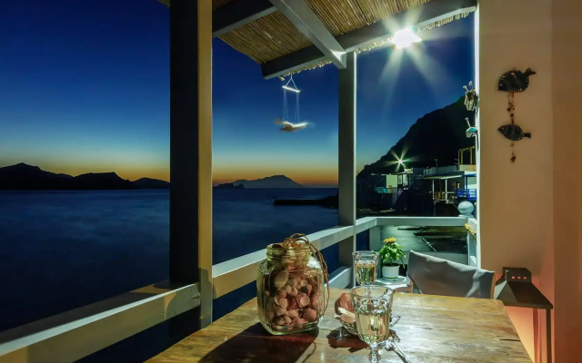Kalimera & Apoplous Boathouse