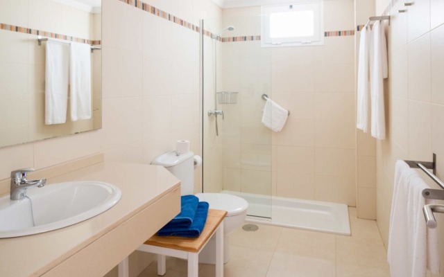 Neptuno Apartments
