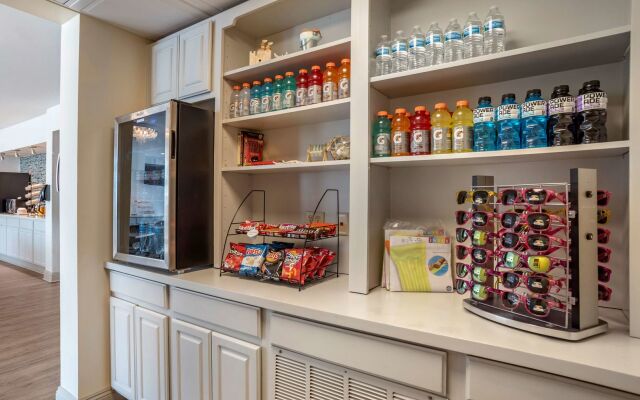 Best Western Navarre Waterfront