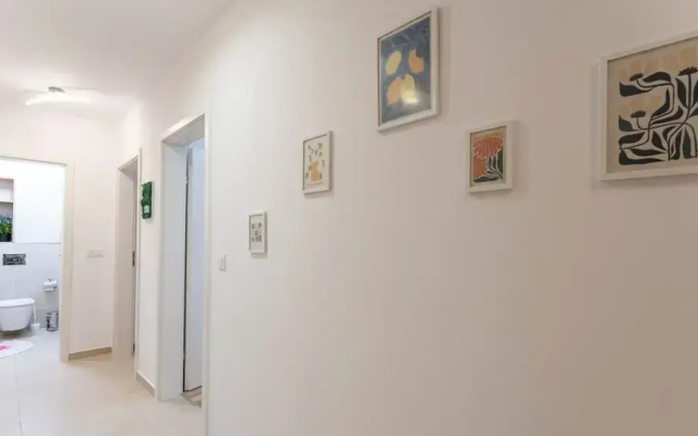 MoHost Sabina - Luxury with Balcony