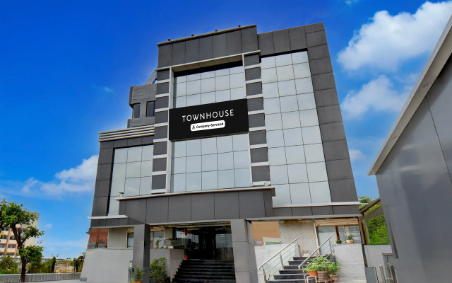 Super Townhouse Chakan MIDC Pune Formerly Renuka Executive