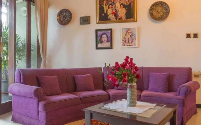 Reddoorz Near Riau Junction Mall