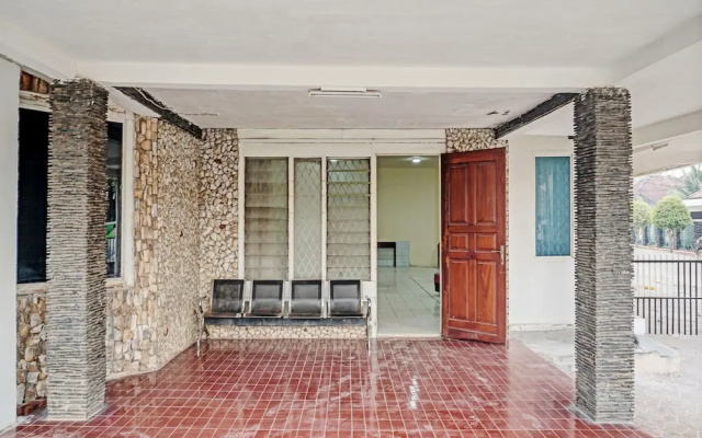 OYO 93105 Hotel Sodikin