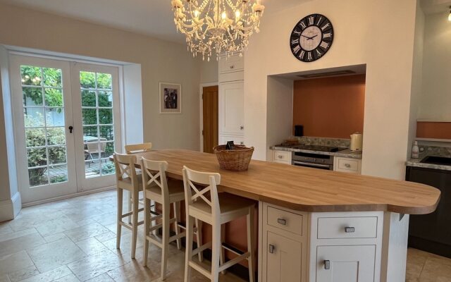 Stunning and Luxurious Manor House Holiday Home