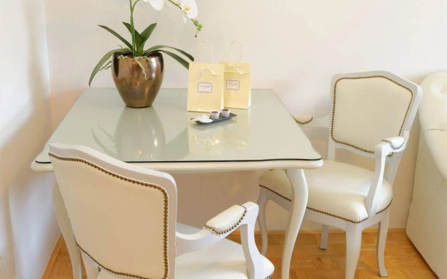 Aparthotel Vila Minka