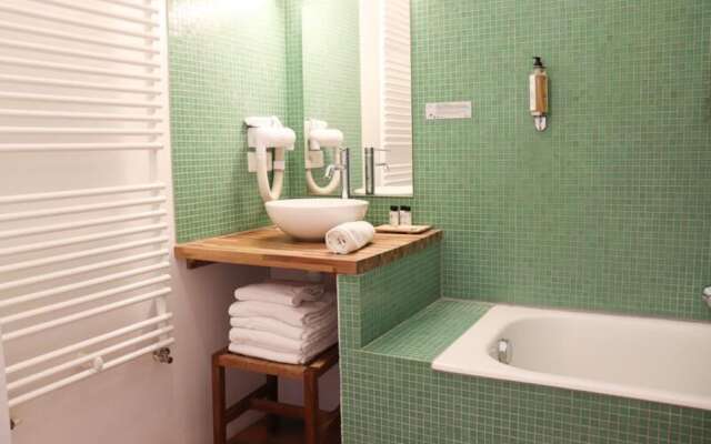 Domaine du Normandoux, The Originals Relais (Relais du Silence)