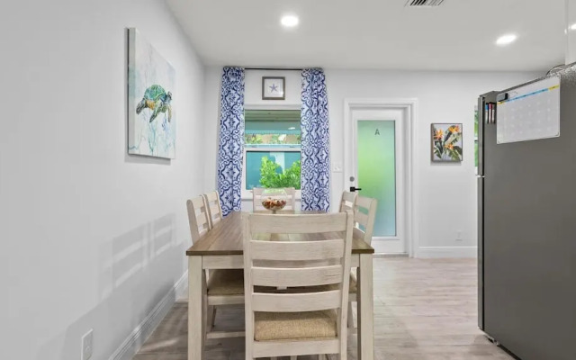 Ocean Drive Villas- Unit A