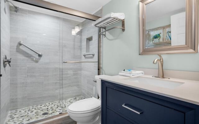 Commodore 1302 Caspian Rose