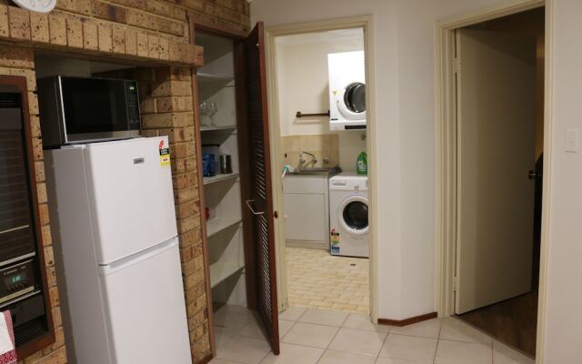 Cozy Stay at Dunstan