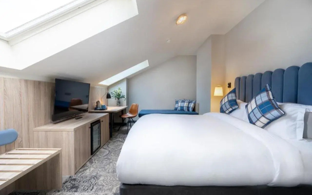 Harbour Hotel