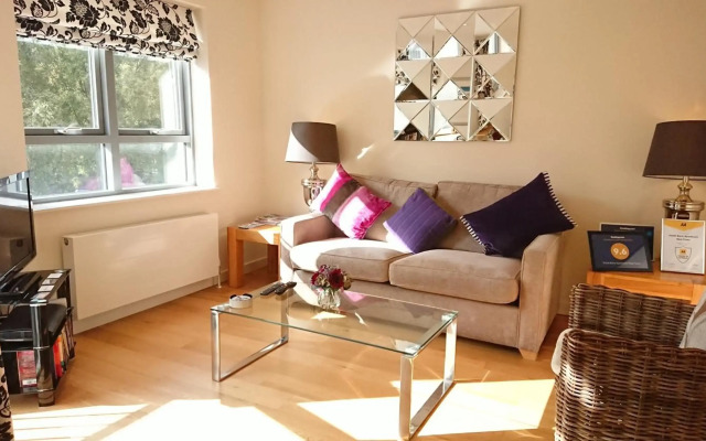Violet Bank Apartment New Town