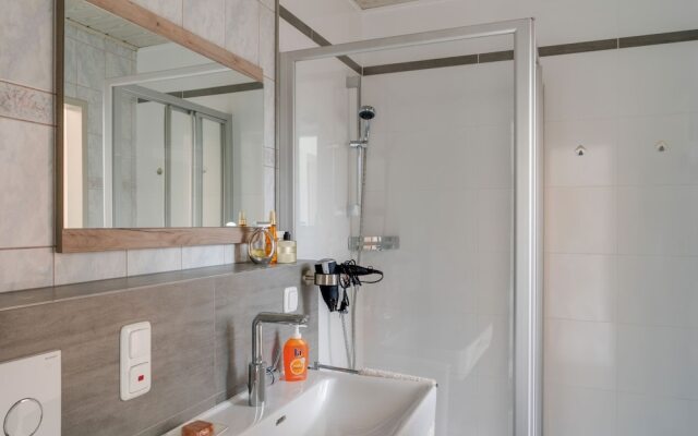 Riverside Apartment in Oed-ohling